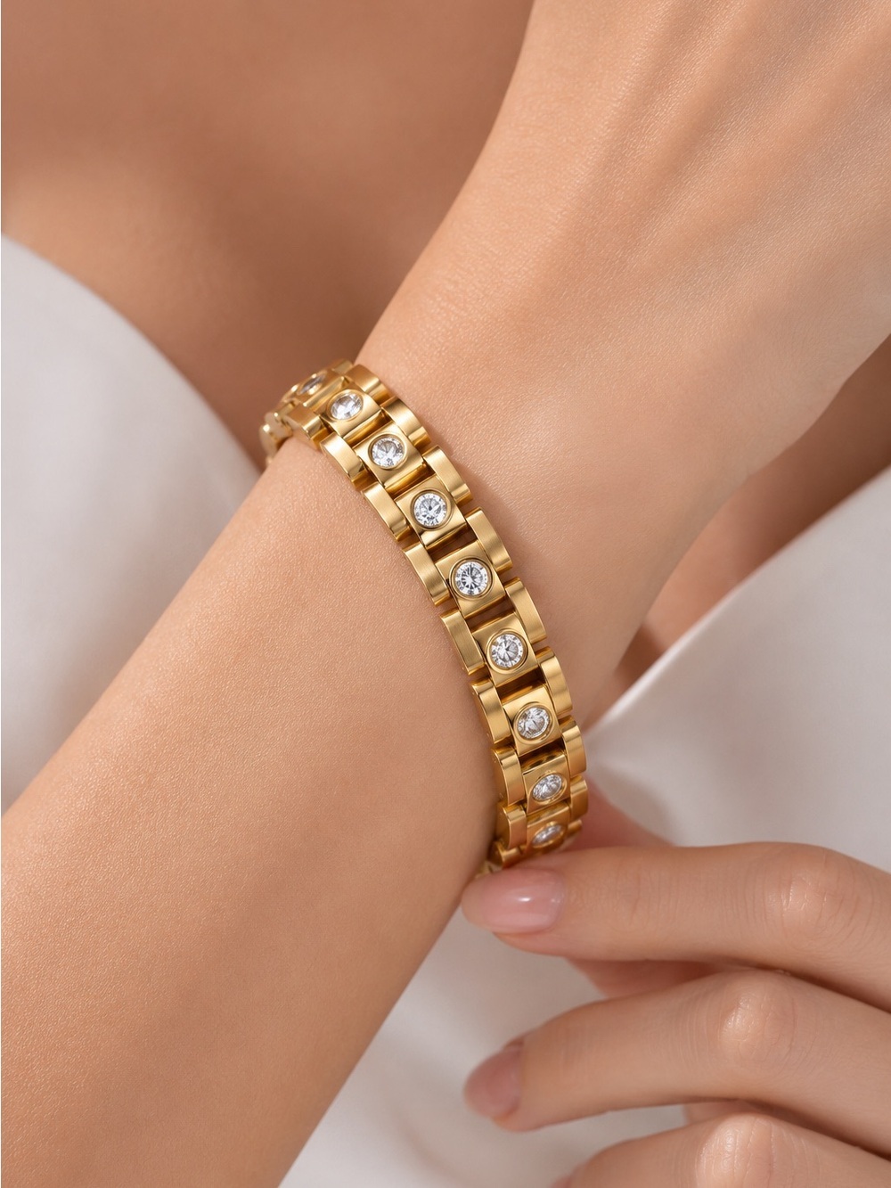 Unisex Luxury Gold color Crystal Link Bracelet